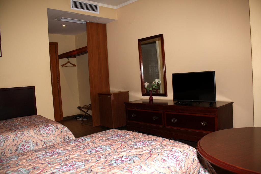 Hotel Regency Корча Екстер'єр фото